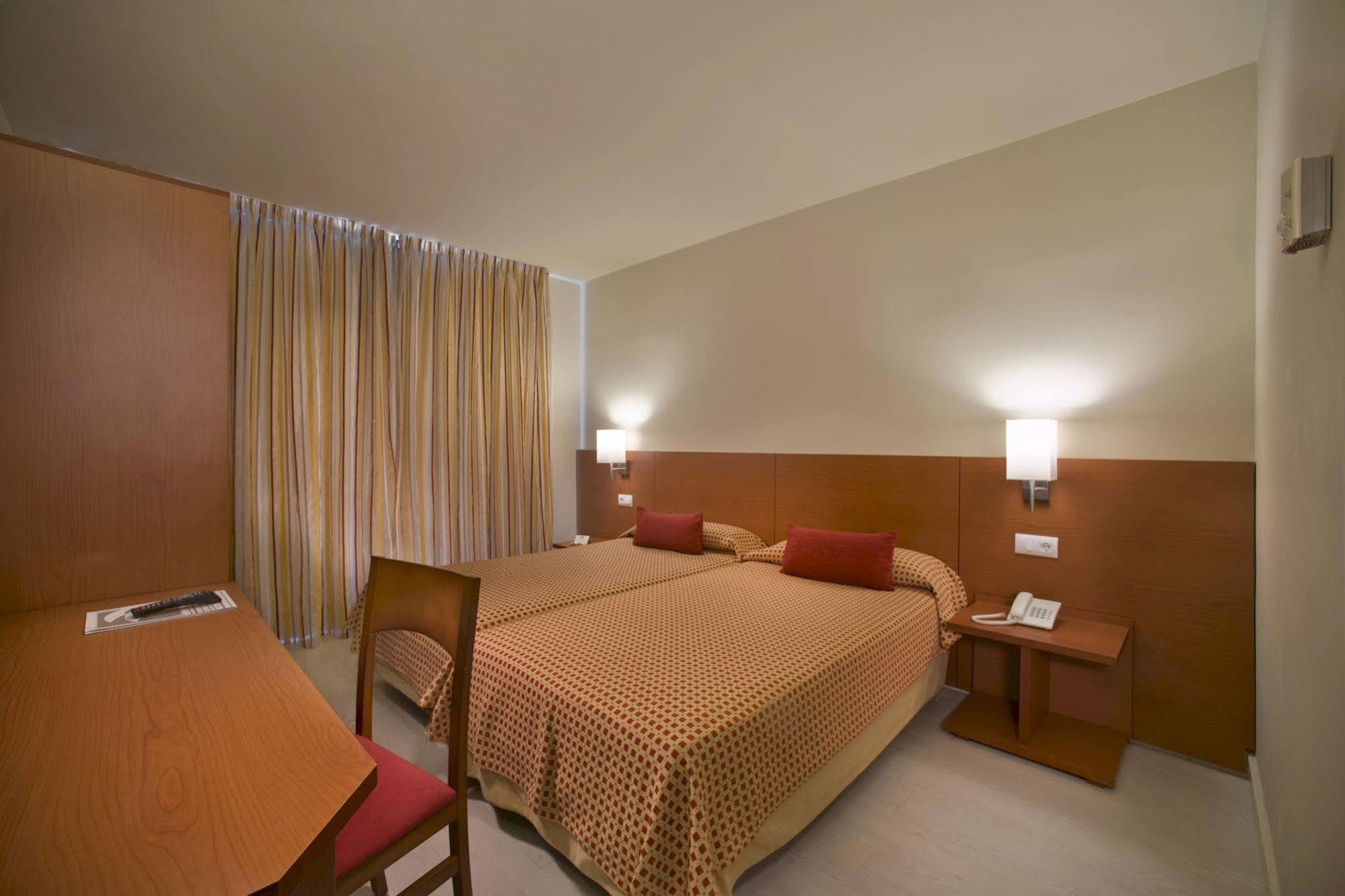 Hotel Spa Mediterraneo Park ロザス エクステリア 写真